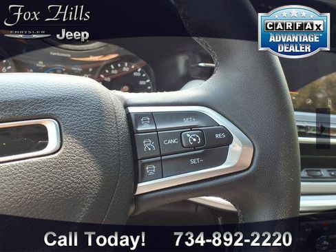 Certified 2025 Jeep Compass Limited AWD/4WD image 18