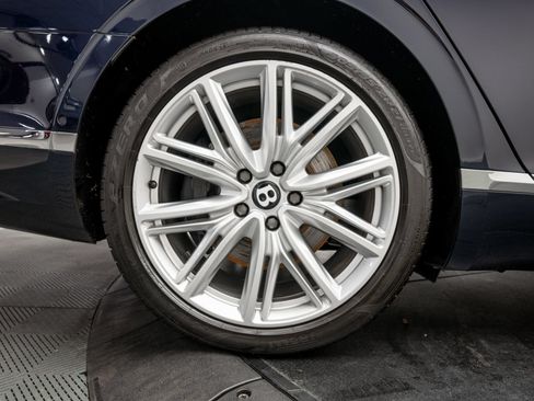 Certified 2023 Bentley Flying Spur V8 AWD/4WD image 43
