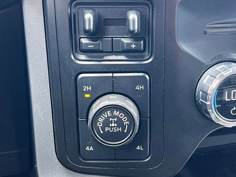 Used 2021 Ford F150 Lariat w/ Equipment Group 502A High AWD/4WD image 35