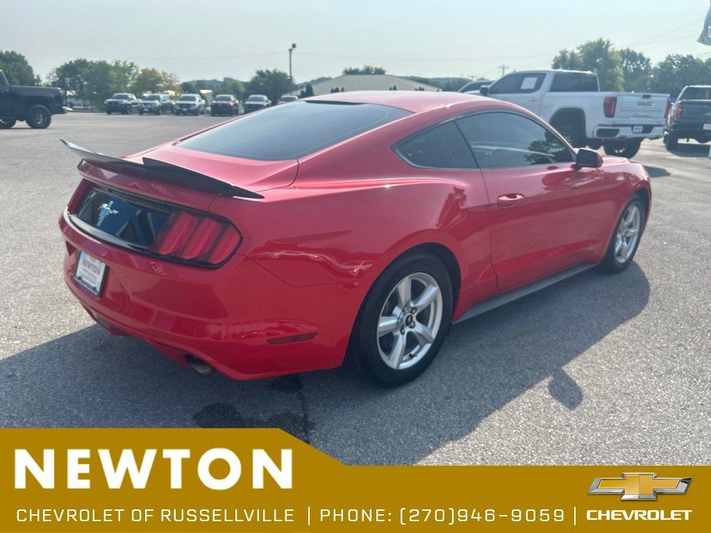 Used 2016 Ford Mustang Coupe RWD image 31