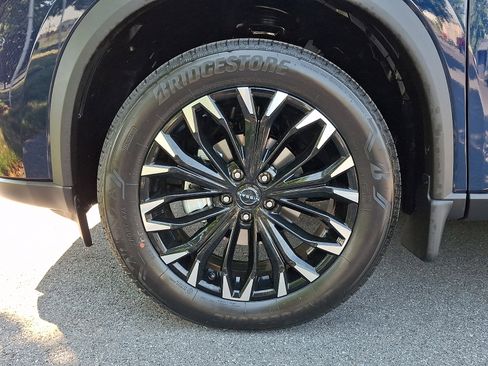New 2026 Nissan Rogue SV AWD/4WD image 4