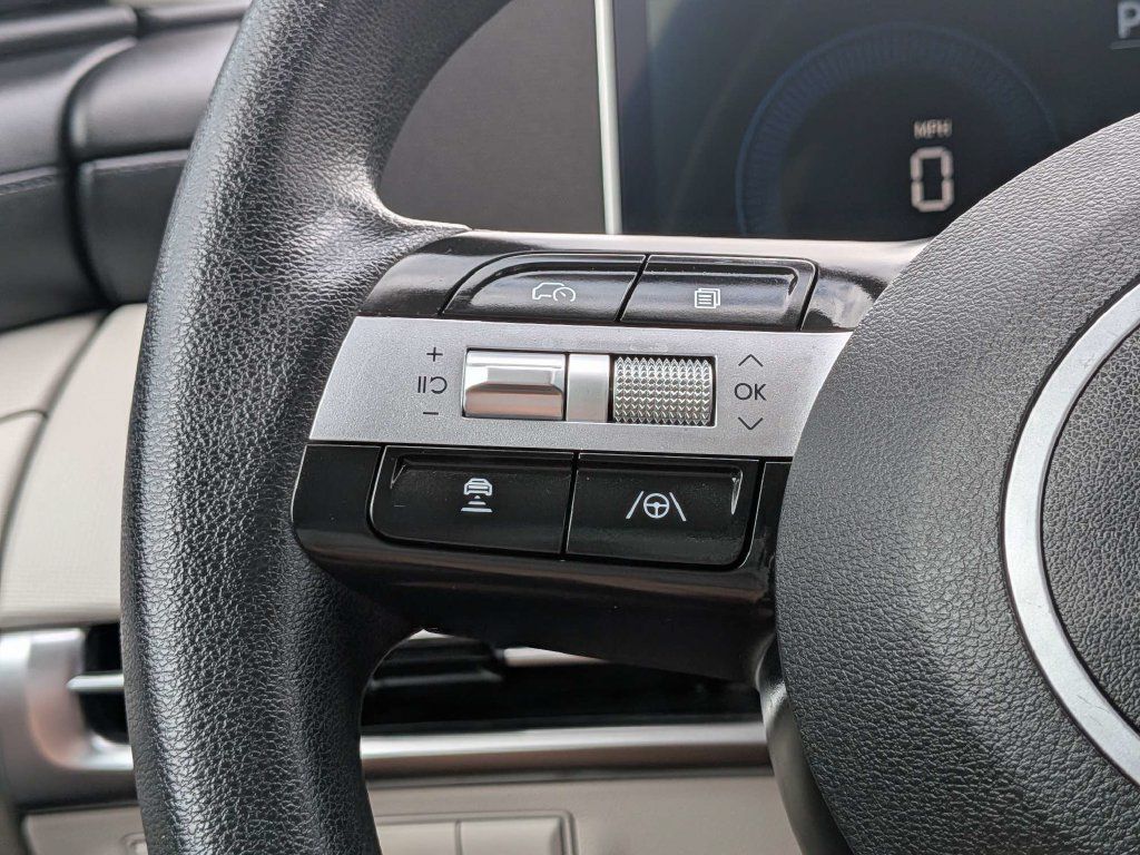 Certified 2025 Hyundai Tucson SEL AWD/4WD image 33