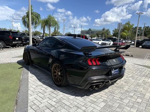 Used 2025 Ford Mustang GT Premium w/ GT Performance Package RWD image 5