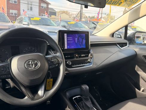 Used 2023 Toyota Corolla LE image 17