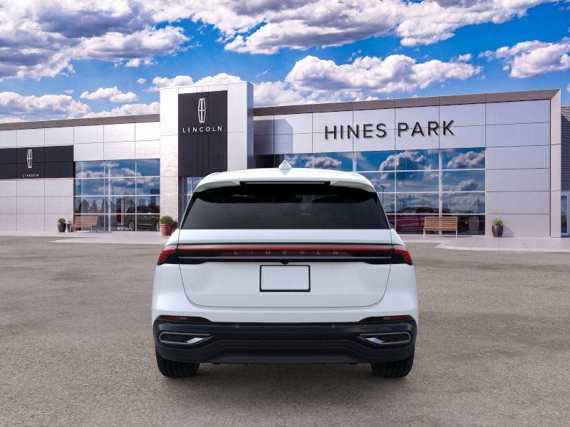 New 2026 Lincoln Nautilus Premier AWD/4WD image 5