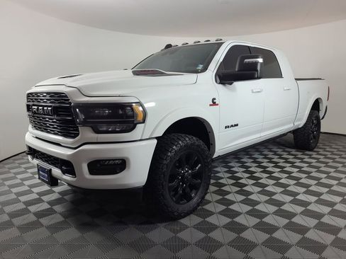 Used 2024 RAM 2500 Limited image 7