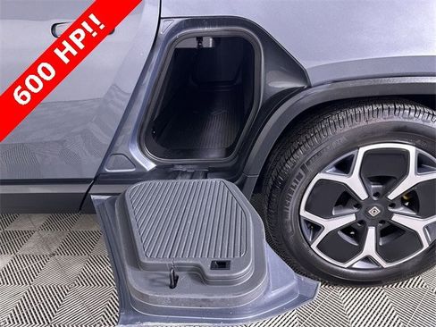 Used 2022 Rivian R1T Adventure image 32