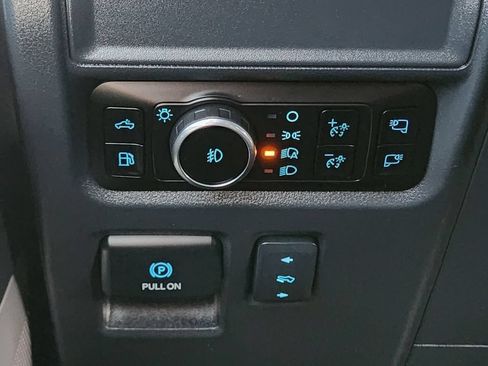Used 2025 Ford F150 Platinum w/ Equipment Group 702A High AWD/4WD image 29