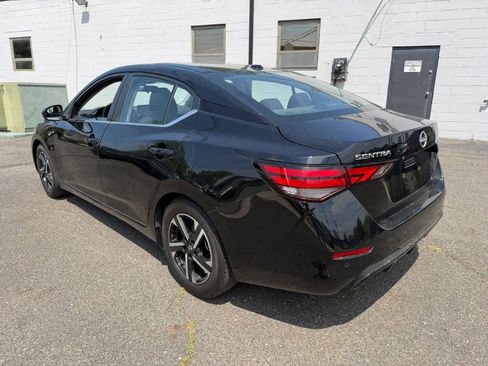 Used 2024 Nissan Sentra SV FWD image 13