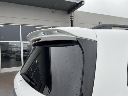 Certified 2025 Mercedes-Benz GLS 580 4MATIC image 6