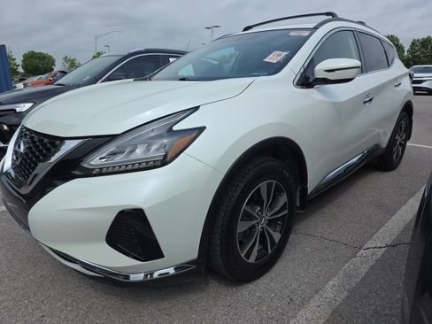 Used 2019 Nissan Murano SV image 3