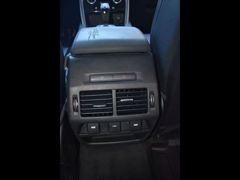 Used 2020 Land Rover Discovery Sport S image 30