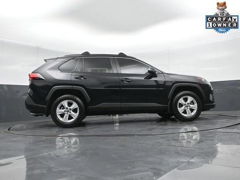 Used 2021 Toyota RAV4 XLE w/ Convenience Package image 33