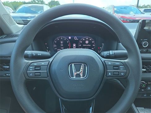New 2025 Honda Accord SE image 9