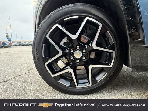 Used 2025 Chevrolet Traverse High Country AWD/4WD image 10