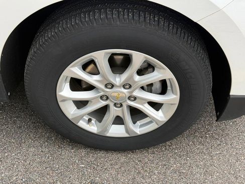Used 2019 Chevrolet Equinox LT FWD image 6