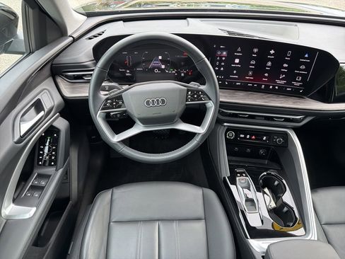 Used 2025 Audi Q5 Premium AWD/4WD image 27