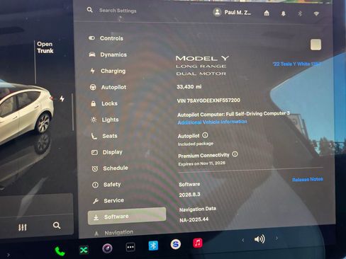 Used 2022 Tesla Model Y Long Range image 18