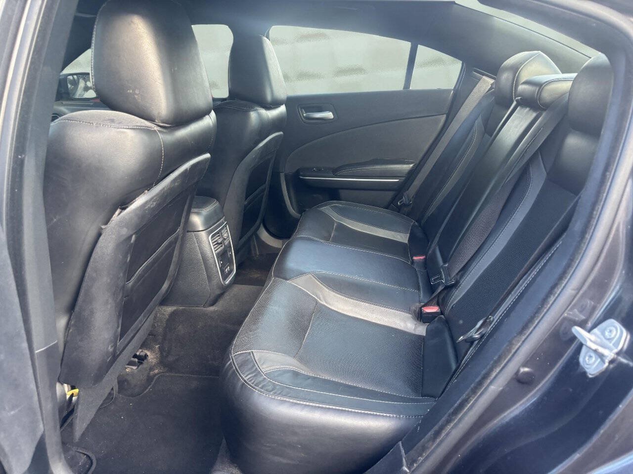 Used 2021 Dodge Charger SXT w/ Leather Interior Group RWD image 16