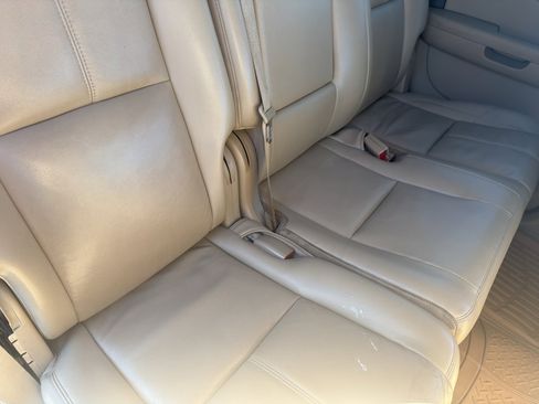 Used 2013 GMC Yukon XL SLT image 22