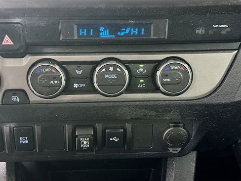 Used 2023 Toyota Tacoma SR image 23