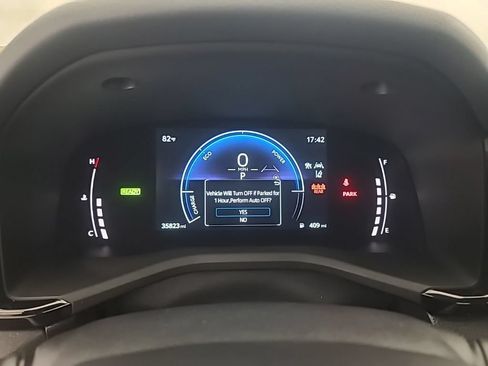 Used 2025 Toyota Camry SE FWD image 30