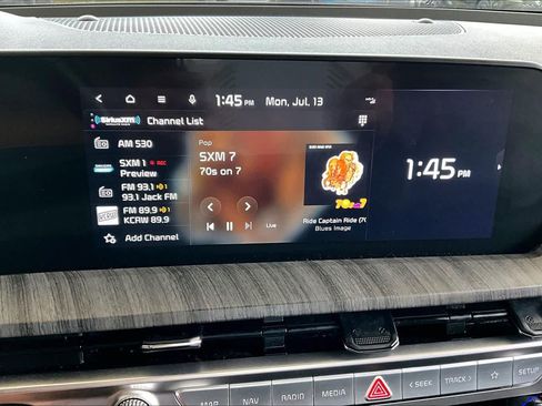 Used 2025 Nissan Rogue SV FWD image 31