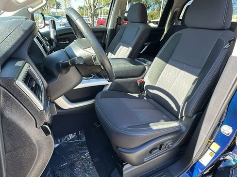 Used 2021 Nissan Titan SV w/ SV Convenience Package image 30