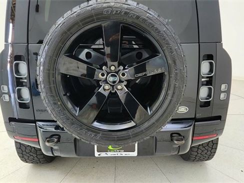 Used 2022 Land Rover Defender 90 X image 11