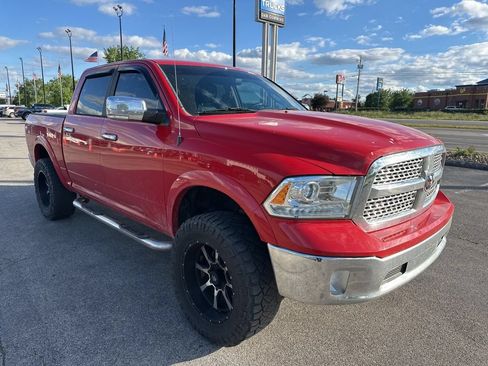 Used 2017 RAM 1500 Laramie AWD/4WD image 2