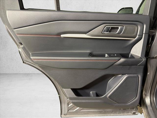 Used 2025 Ford Explorer ST-Line AWD/4WD image 22