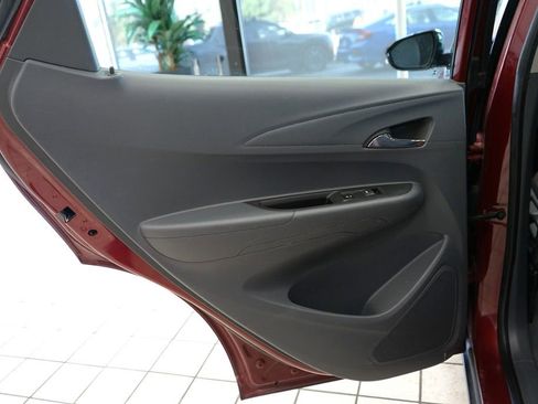 Used 2018 Chevrolet Bolt Premier w/ Driver Confidence II Package FWD image 47