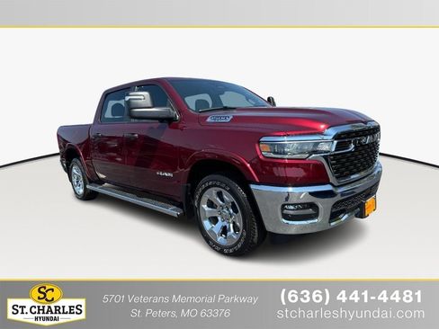 Used 2025 RAM 1500 Big Horn AWD/4WD image 1