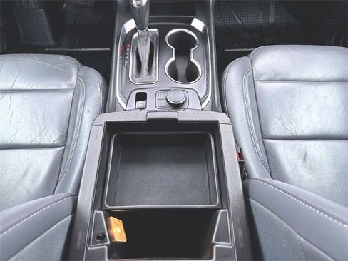 Used 2020 Chevrolet Traverse LT w/ LT Premium Package image 35