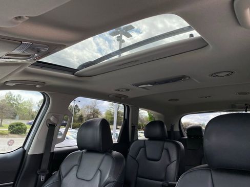 Used 2025 Kia Telluride S AWD/4WD image 24