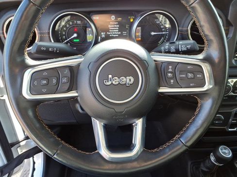 Used 2023 Jeep Wrangler Unlimited Sahara image 18