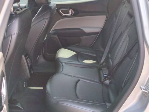 Used 2025 Jeep Compass Limited AWD/4WD image 25