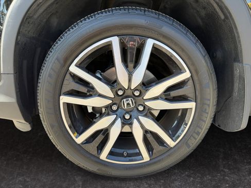 Used 2022 Honda Pilot Touring image 14