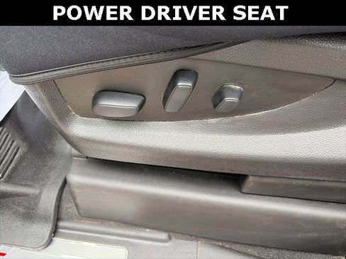 Used 2018 Chevrolet Silverado 1500 LT w/ All Star Edition image 15