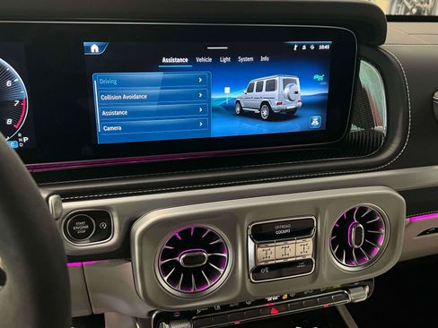 Used 2025 Mercedes-Benz G 63 AMG 4MATIC image 18