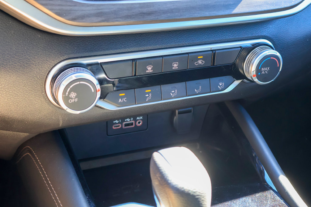 Used 2023 Nissan Altima 2.5 SV FWD image 14