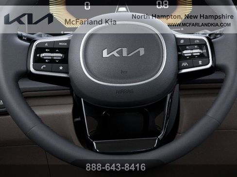 New 2026 Kia Carnival EX FWD image 22