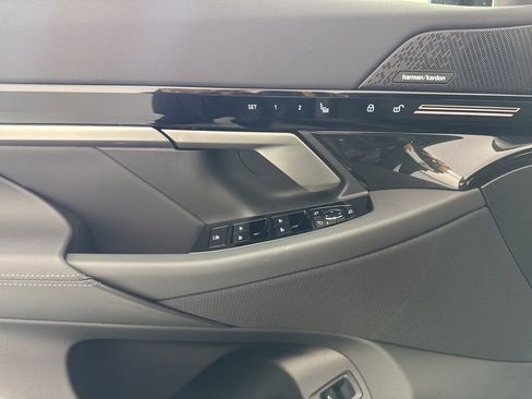 New 2026 BMW 530i xDrive w/ M Sport Package image 13