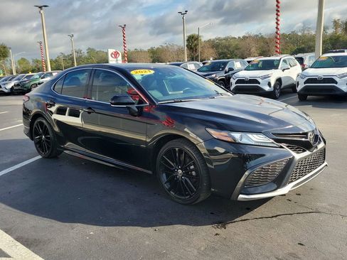 Used 2021 Toyota Camry XSE image 2