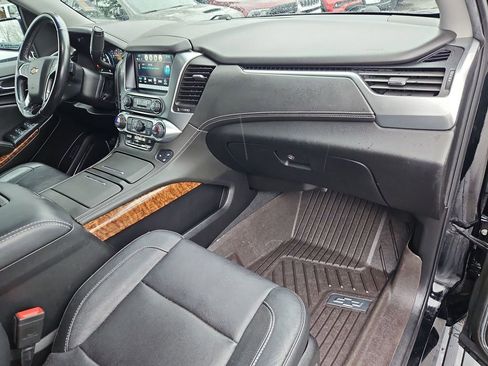 Used 2020 Chevrolet Suburban Premier w/ Max Trailering Package AWD/4WD image 17
