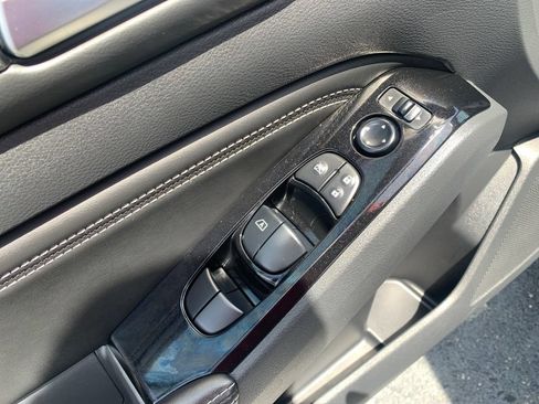 Used 2023 Nissan Altima 2.5 SL AWD/4WD image 11