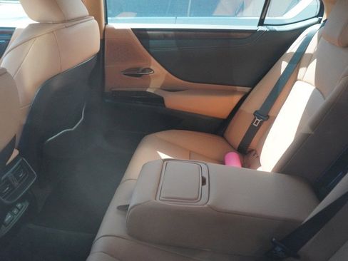 Used 2025 Lexus ES 350 ES 350 w/ Premium Package image 5