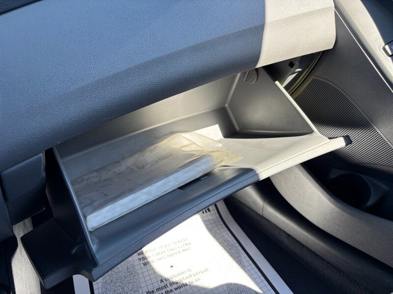 Used 2013 Hyundai Elantra FWD image 15