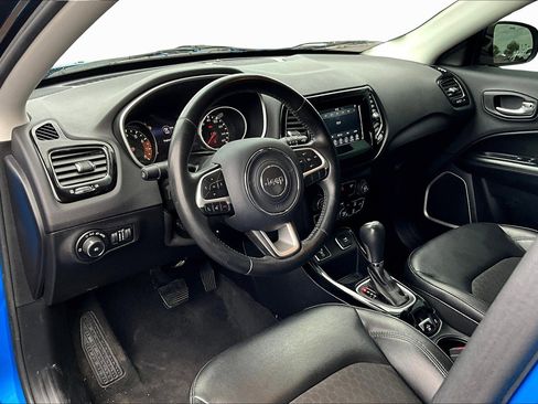 Used 2018 Jeep Compass Altitude w/ Popular Equipment Group image 12