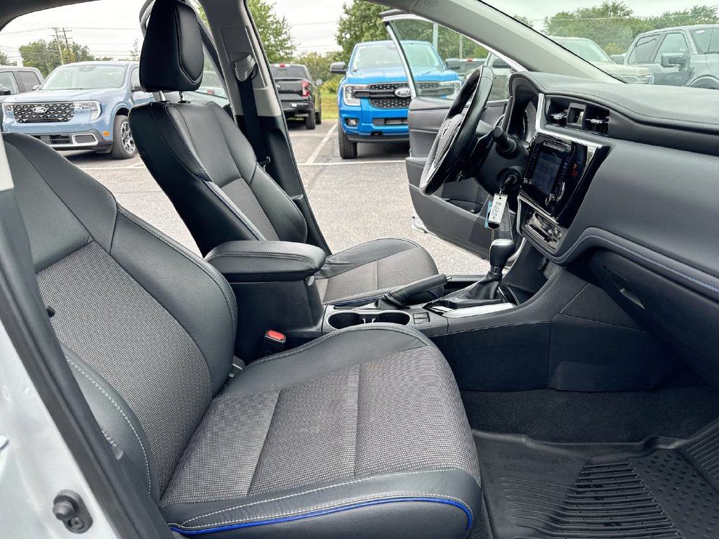 Used 2019 Toyota Corolla SE FWD image 21